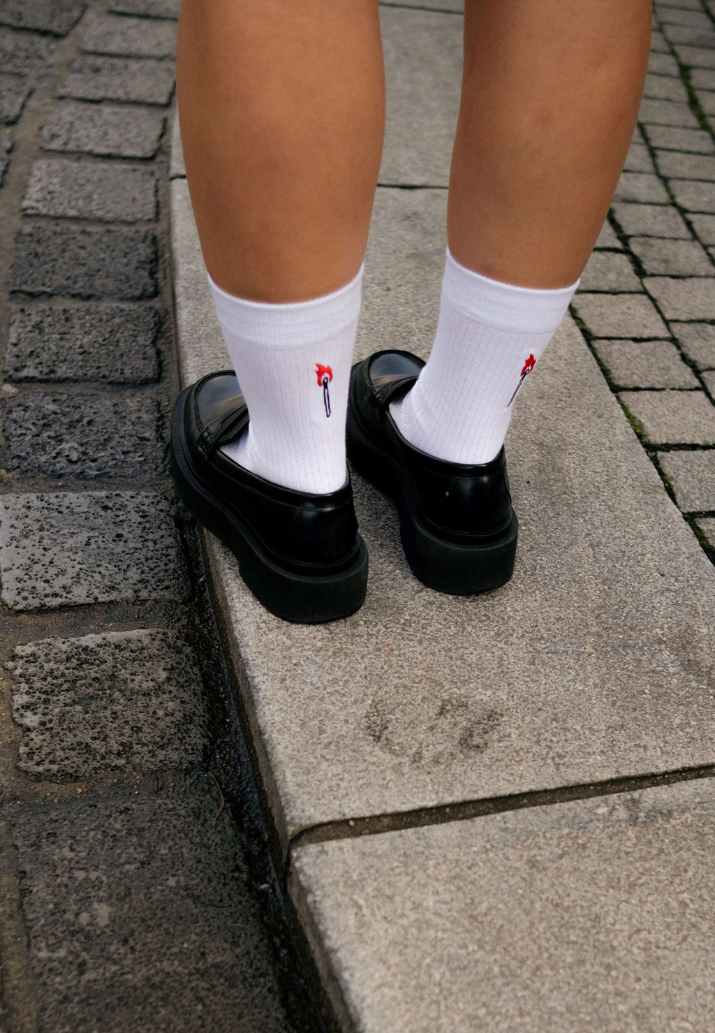 Gerippte Socken Stickerei 1 Paar